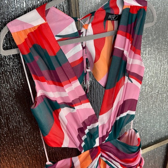 The PatBO Delos Plunge Maxi Dress size 12 colorful resort wear dress. - Picture 9 of 17